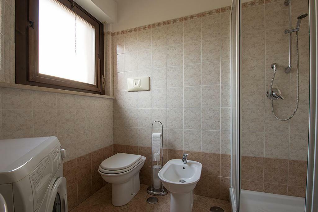 Tra Norba E Norma Villa Bagian luar foto