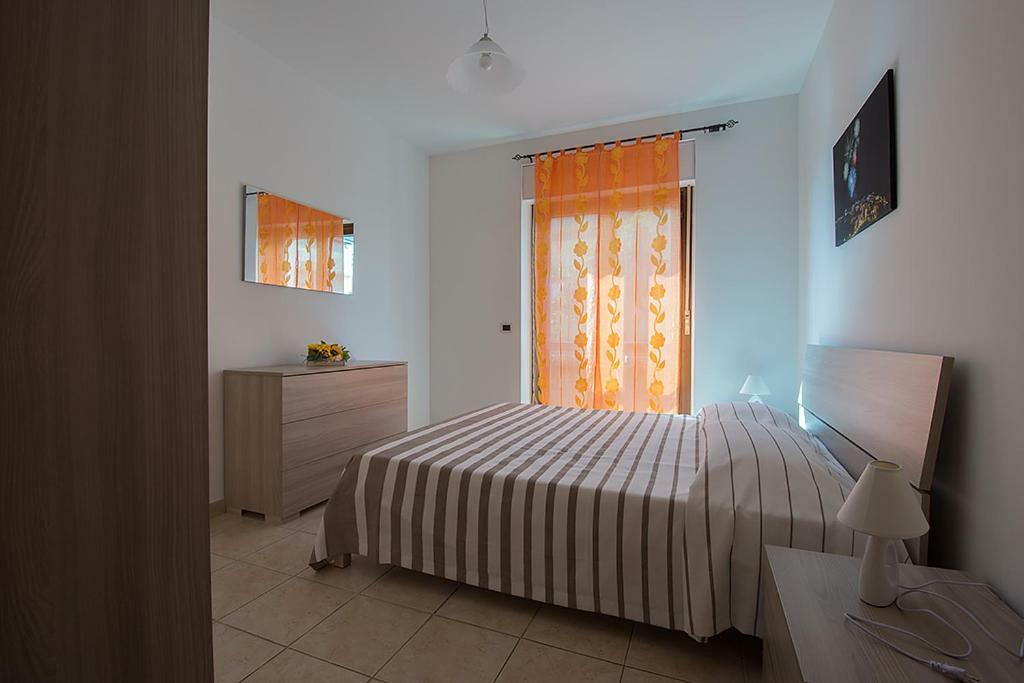 Tra Norba E Norma Villa Bagian luar foto